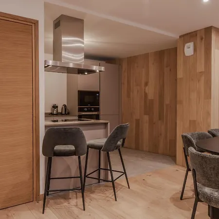 1650, 4 Pieces, 8 Personnes - Fr-1-563-154 Apartment *